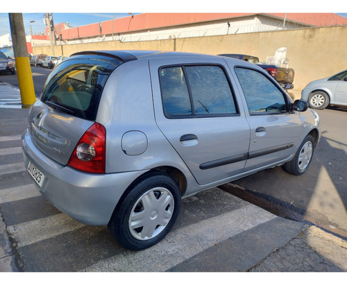 Renault Clio 1.0 EXPRESSION 16V HI-FLEX 4P MANUAL