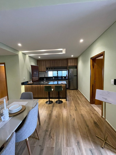Vendo Casa Amoblada Con Piscina En El Barrio Kennedy: 3 Habitaciones Y 3 Baños