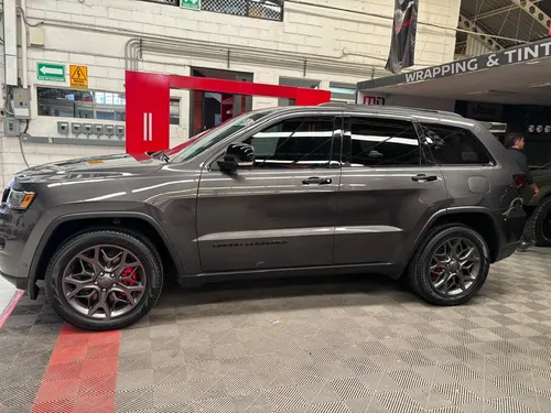 Jeep Grand Cherokee 5.7 Limited Lujo 4x4 At