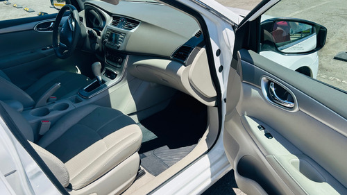 Nissan Sentra 1.8 Advance At