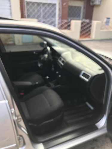 Volkswagen Bora 2.0 Trendline 115cv 2011