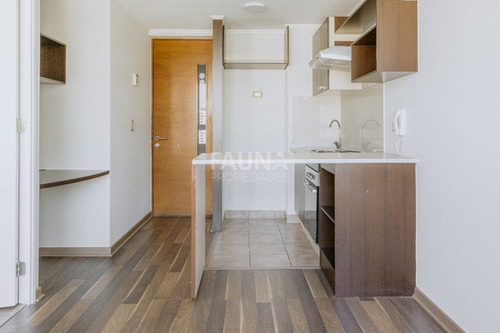 Arriendo Dpto 1h/1b, Portugal 564, Metro Sta Isabel