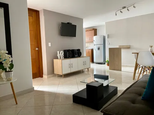 Apartamento En Laureles Cerca Al Primer Parque (a)