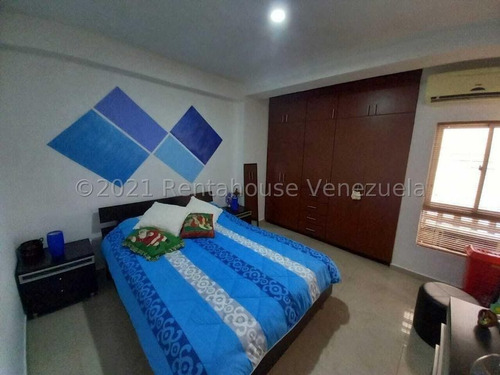Imagen 13 de 16 de Gustavo Zavala Rentahouse 22-11619