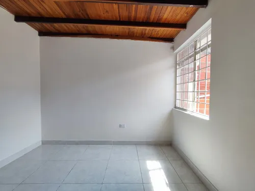Casa En Venta En El Bosque. Cod V18059