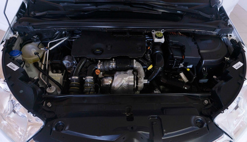 Imagen 9 de 15 de Citroen C4 Lounge Hdi 2015