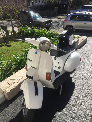Piaggio Vespa 150 Gris Impecable Blanca Roja