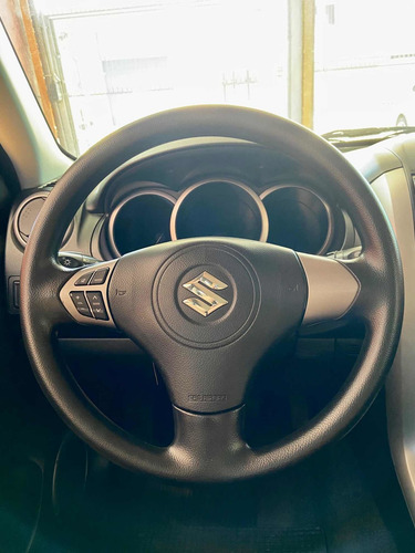 Imagen 8 de 12 de Suzuki Grand Vitara 2.0 Mecánico