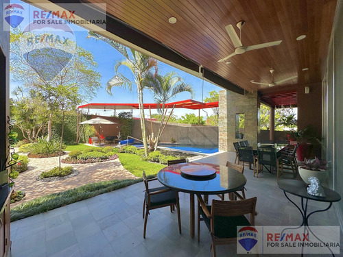 Venta De Casa En El Fracc. Parque, Sumiya, Jiutepec, Morelosclave 5213