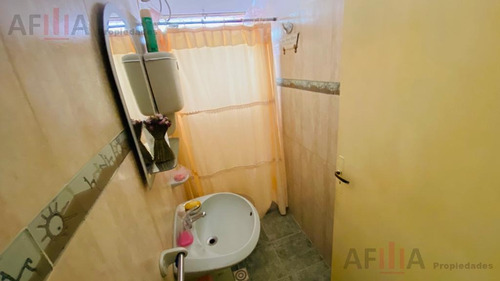 Venta De Casa De Tres Dormitorios Con Fondo La Blanqueada Montevideo