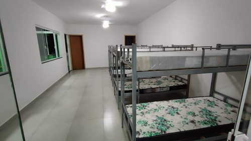 Vendo Um Lindo Sobrado Localizado No Litoral Norte Ubatuba Pouco Tempo De Construção E Bem Localizado.