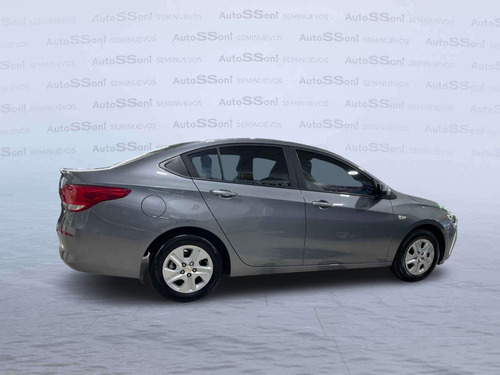 Imagen 2 de 15 de Chevrolet Cavalier 2020 4p Ls L4/1.5 Man (a)