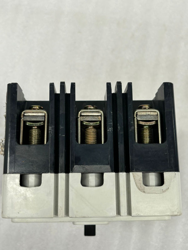 Interruptor Termomagnético Hmcp030h1c Cutler Hammer 3x30amp