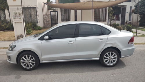 Volkswagen Vento 1.6 Highline Mt