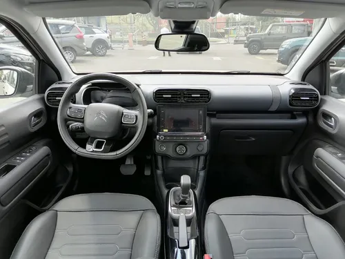 Citroën C4 Cactus 1.6 Shine Turbo Aut
