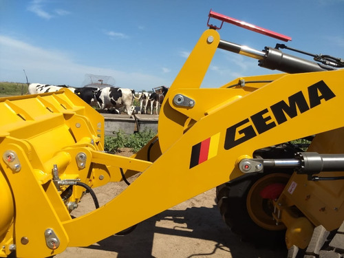 Imagen 6 de 10 de Pala Frontal Gema C60