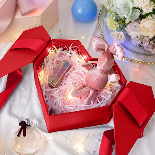 Caja De Regalo Con Forma De Corazón Con Lazo Y Lazo Con Puer