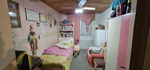 Casa Mas Terreno Ideal Para Inversión