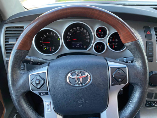 Imagen 14 de 15 de Toyota Sequoia 2017 5.7 Platinum At