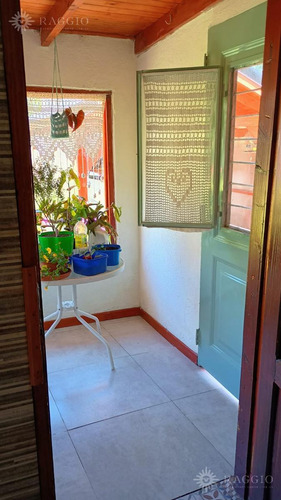 Casa De Cinco Ambientes En Terreno De 2500 M2 (so-32)