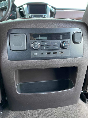 Imagen 14 de 15 de Chevrolet Tahoe 2019 5.4 Premier Piel 4x4 At