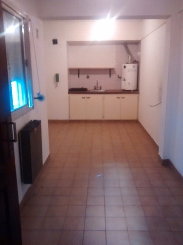 Imagen 2 de 4 de Departamento Tipo Casa En Venta En Lanus Oeste
