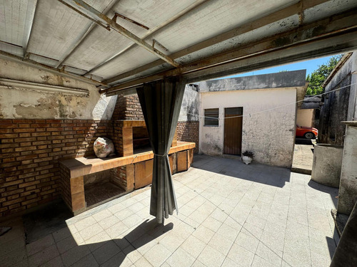 Casa En Barrio Central Córdoba