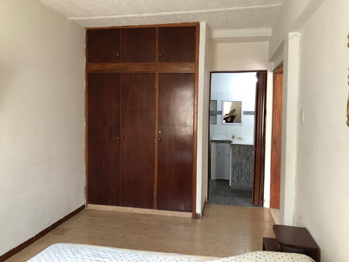 Vendo Casa De 2 ´pisos Los Sauces,220m2,4 Hab 3 Baños, 2 Aptos Con Entrada Independiente