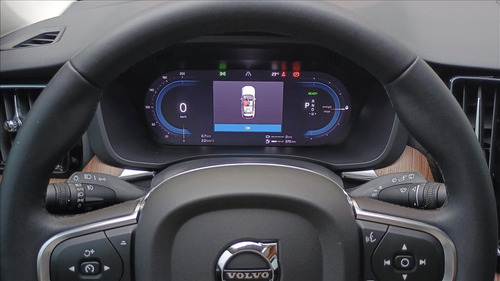 Volvo XC60 2.0 T8 RECHARGE PLUS AWD GEARTRONIC