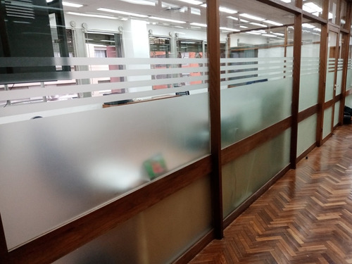 Imagen 1 de 10 de Vinilos Esmerilados Instalación