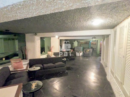 Casa En Solana 6 Dormitorios - Ref : Pbi1814