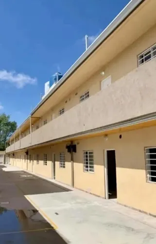 Departamento 2 Ambientes Para 1 O 2 Personas Con Cochera . Sin Dependas. A 50 Metros De Av. Mitre. Dentro De Complejo De 12 Departamentos. No Se Aceptan Mascotas. Departamento En Bernal Oeste.