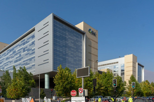 Se Vende Local Comercial En Estoril