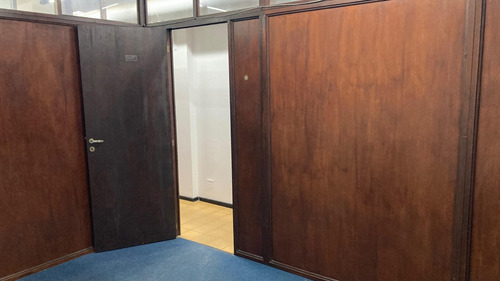 Imagen 4 de 18 de Venta Oficina 3 Privados + Baño + Recepcion