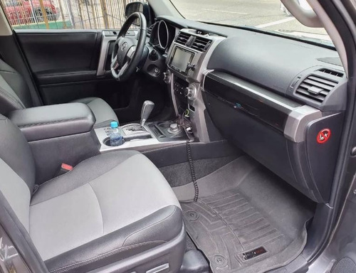 Imagen 3 de 8 de Toyota 4runner Sr5 2016 Aut Secuencial 4.0