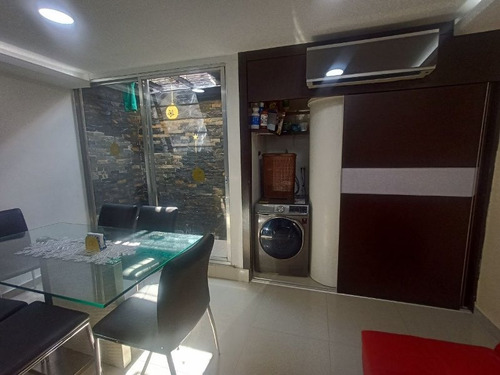 Town House En Conjunto Residencial Villa Florencia 2, Tazajal, Naguanagua. Foth- 426 Fg