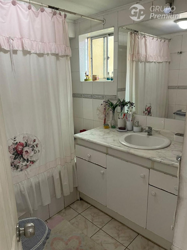 Casa En Venta De 3 Dorm. En Cerro Navia
