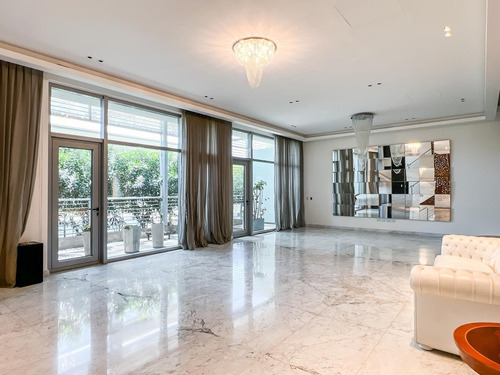 Imagen 1 de 30 de Espectacular Casa En Alquiler De 7 Ambientes En Belgrano Chico