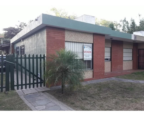 Imagen 2 de 10 de Vendido!!! Casa Mas Dpto En El Monte De Santa Teresita