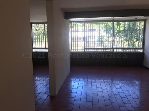 Imagen 11 de 22 de Venta De Hermoso Apartamento En Cumbres De Curumo / Ofc 21-14007