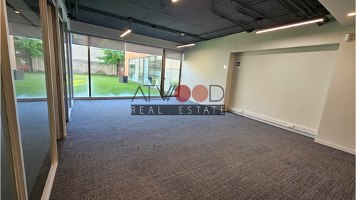 Local / Oficina 289 M2 Con Patio