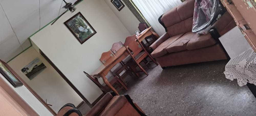 Imagen 7 de 13 de Se Vende Casa En Guapiles Centro