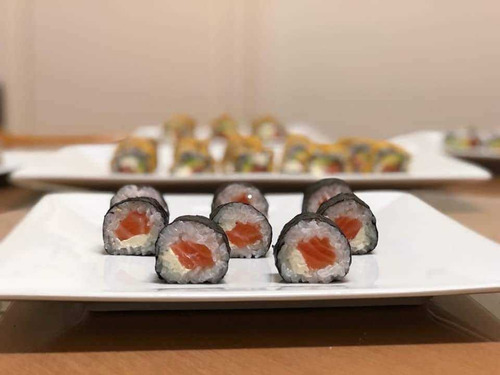 Imagen 2 de 10 de Curso De Sushi Sm - Presencial