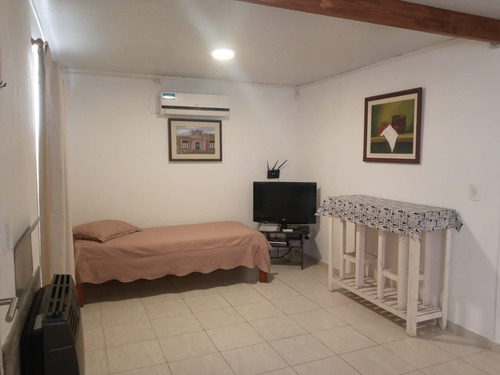 Alojamiento Cabaña Céntrica Y Tranquila De Alquiler Temporario Muy Confortable En El Centro De Villa Gral. Belgrano. Calamuchita