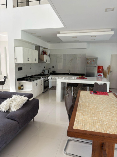 Casa En Alquiler En Barrio Cruz Del Sur Canning