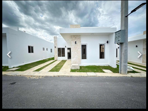 Se Vende Elegante Villa En Macao Punta Cana Rd