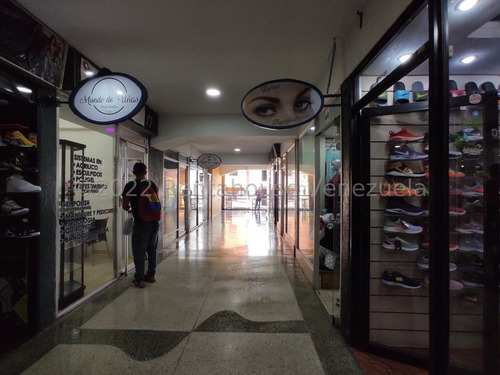 Imagen 6 de 13 de Local En Venta En Zona Centro De Maracay Aragua 22-28877 Irrr