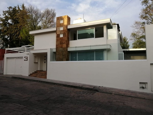 Imagen 2 de 13 de Oprtunidad De Casa Para Estrenar En Calle Cerrada / San Jeró
