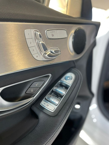 Imagen 16 de 22 de Mercedes-benz Clase C 3.0 C400 Amg-line 333cv