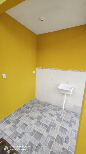 Imagem 5 de 14 de 5263 - Casa 2 Dormitórios E Piscina Mongaguá